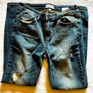 NWOT Studio Blue Distressed Jeans